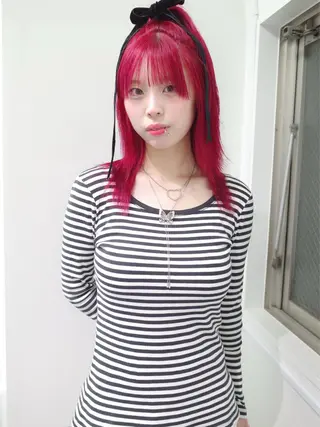 ミディアム カラー IDE AYANEのヘアスタイル