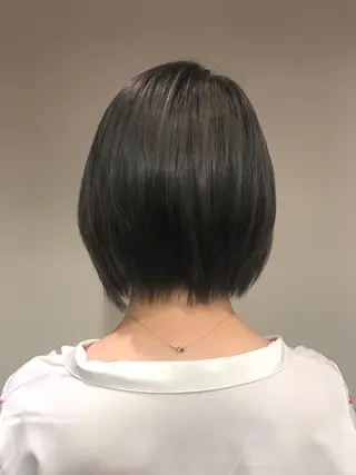 ショート カラー ひろせ かなのヘアスタイル