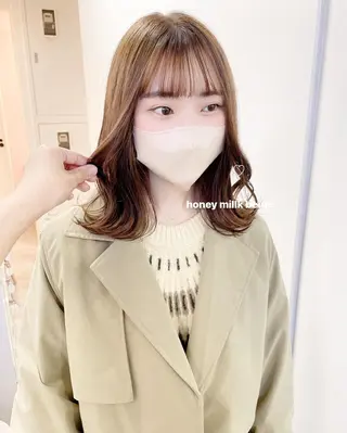 ミディアム カラー misaki🎀 まろみ透け感カラーのヘアスタイル