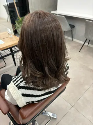 ミディアム カラー La.LAUREN【ラ.ローレン】所属・透明感カラー/レイ ヤー/hiromuのヘアスタイル