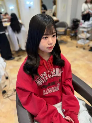 セミロング 美優🐩/透明感/ ブリーチ/栄のヘアスタイル