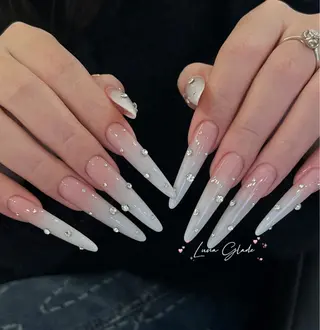 ネイル Luna Glade Nail Salon所属・Luna Gladeのネイルデザイン