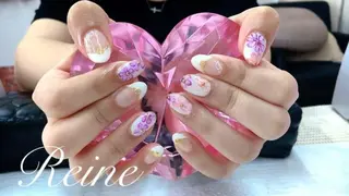 ネイル Nailsalon Reine所属・玉栄 伶奈のネイルデザイン