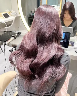 ロング カラー Lond Le'a /ハイトーンカラーのヘアスタイル