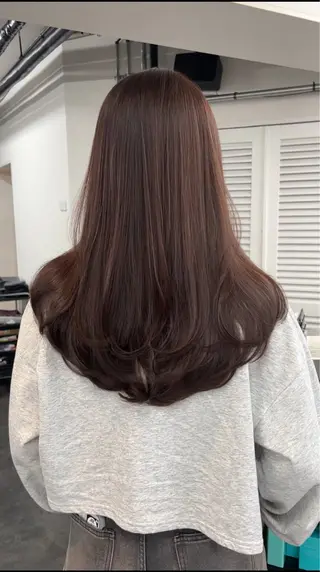 ロング レイヤーカット/透明 感カラー/aikaのヘアスタイル