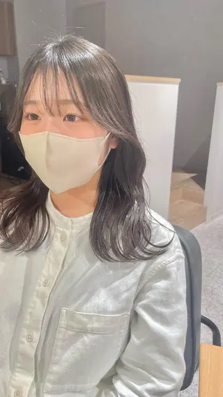 セミロング カラー ヘアアレンジ トレンドlayer cut💐mihoのヘアスタイル