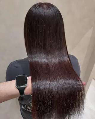 ロング 酸性ストレート 青木優磨のヘアスタイル