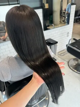 ロング カラー パーマ ヘアアレンジ 透明感/オリーブ/ グレージュ/YUKAのヘアスタイル