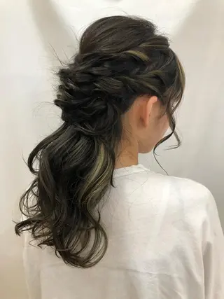 ロング ヘアアレンジ 女性に人気♪ はやしほのかのヘアスタイル