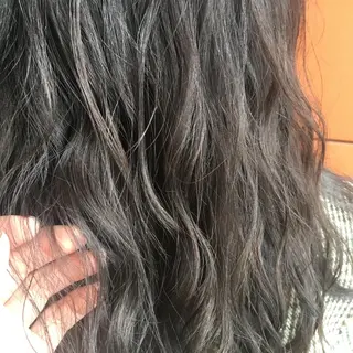 ロング カラー Minori【ミノリ】所属・井手 孔介のヘアスタイル