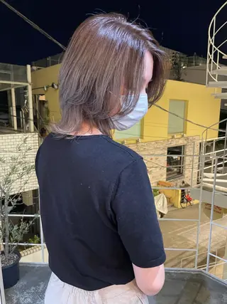 ミディアム カラー GO TODAY SHARE SALON 原宿本店所属・ブリーチ/ハイトーン 艶カラー/ユリナのヘアスタイル