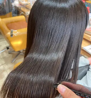 カラー 長谷川 智也/ディレクターのヘアスタイル