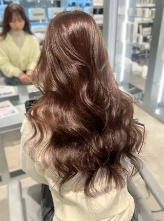 ロング カラー 髙木 由支奈のヘアスタイル