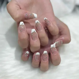 ネイル nailsalon Leu🖤Meiのネイルデザイン