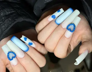 ネイル Pure&Rich Nailのネイルデザイン