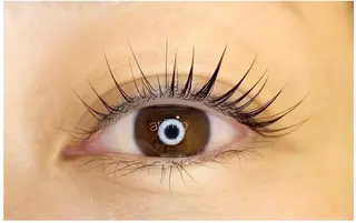 マツエク・マツパ arimo hair&eyelash所属・arimo アイリスト右原のマツエク・マツパデザイン