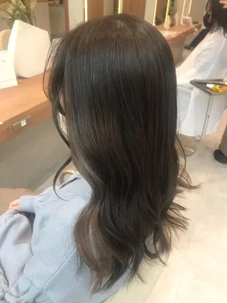 セミロング カラー 木野田 萌のヘアスタイル