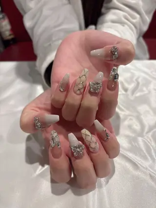 ネイル U.NI nail 横浜青葉台店所属・Rei 横浜青葉台のネイルデザイン