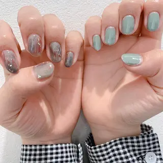 ネイル 透明感♡︎♡︎ 佐々木早苗のヘアスタイル