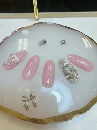 ネイル Queeens nailのネイルデザイン