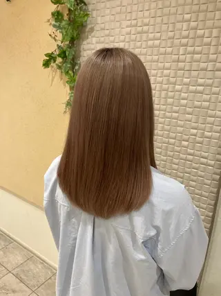 カラー Unami 表参道所属・ばんちなつ / ボブ/透明感カラーのヘアスタイル