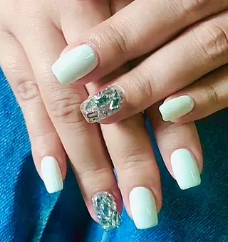 ネイル モナ& あきのネイルデザイン