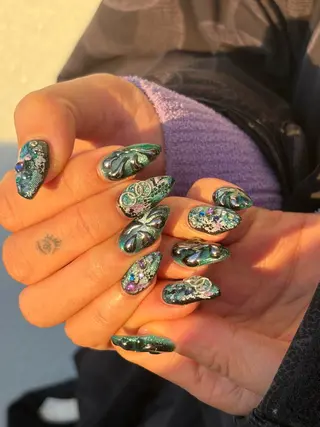 ネイル PINS16✴︎ 原宿ネイリストumiのネイルデザイン