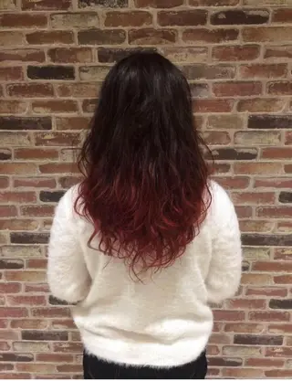 ロング カラー EARTH/A東川 優美のヘアスタイル