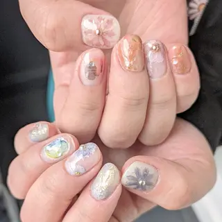 ネイル jolie  ISIHARAのネイルデザイン