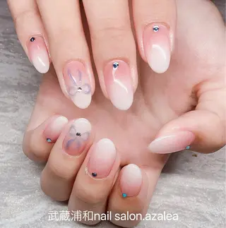 ネイル R inのネイルデザイン