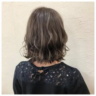 ミディアム カラー ENIF ヤマグチアツコのヘアスタイル