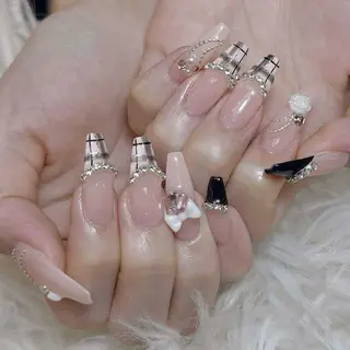 ネイル ミン ゴテゴテネイルのネイルデザイン