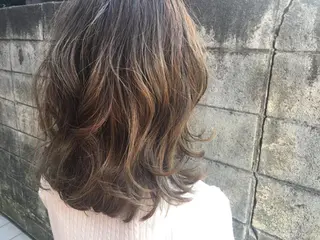 ミディアム カラー パーマ 髪質改善、エクステ 山口卓哉のヘアスタイル