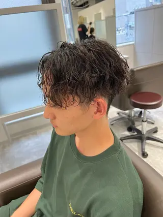 ショート カラー パーマ メンズ kiitos所属・関西センターパート メンズモデル募集のヘアスタイル