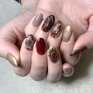 ネイル atelier　FIORITURA所属・FIORITURA aiのネイルデザイン