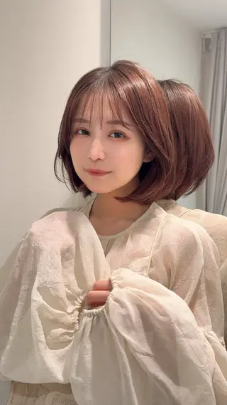 ショート カラー 近藤 若菜のヘアスタイル