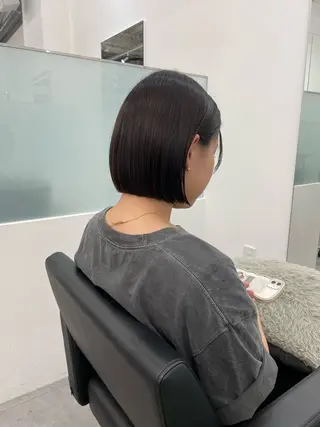 ショート カラー AHNKISM所属・似合わせカット💎 トレンドレイヤーのヘアスタイル