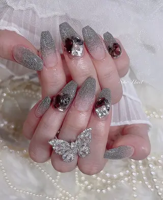 ネイル She   Nail所属・ISA_ BELLAのネイルデザイン