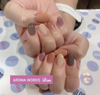 ネイル iiloo aromaworksのネイルデザイン