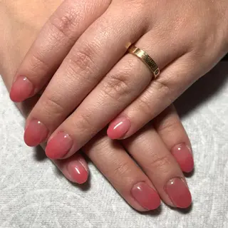 ネイル ECLAT エクラ所属・寺山 千鶴のネイルデザイン