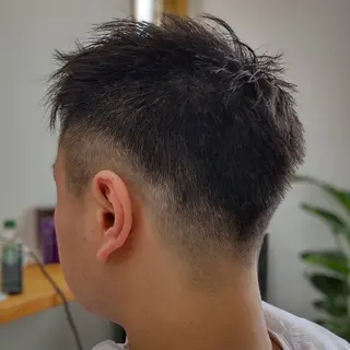 メンズ ショート Threege スリージェのヘアスタイル