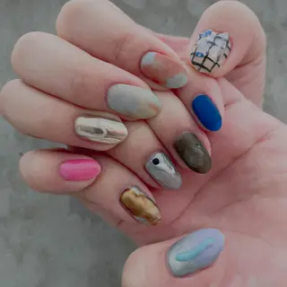 ネイル オオネザワ ユカのヘアスタイル