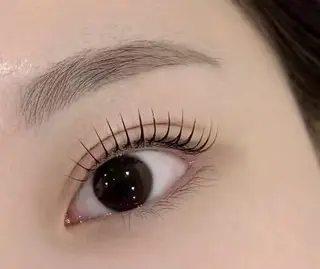 パーマ アデル エクステサロンのマツエク・マツパデザイン