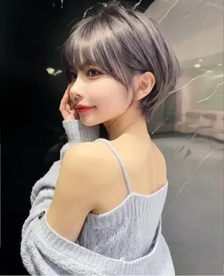 ショート レイヤー/髪質改善 /透け感カラー/艶髪のヘアスタイル