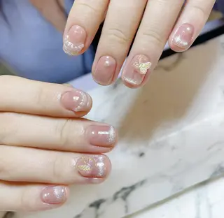 ネイル Queens 榊 まおのネイルデザイン