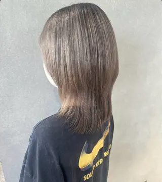 セミロング カラー 唐澤 千尋のヘアスタイル