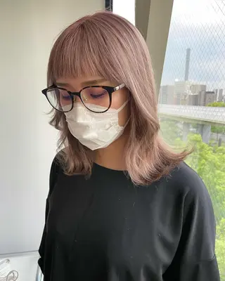 ミディアム カラー ✨艶ブリーチカラー ✨四ノ宮裕己のヘアスタイル