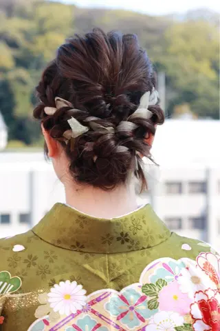 ミディアム ヘアアレンジ Viage （ビアージュ）のヘアスタイル