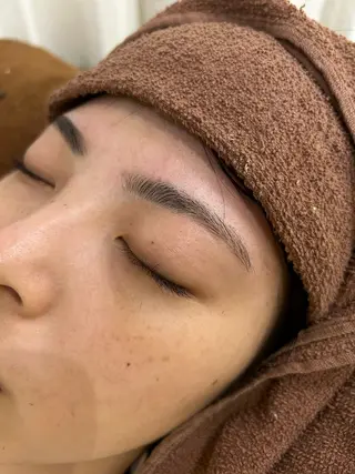 アイブロウ airi🌺カラー /特殊ヘア⛓️🖤のヘアスタイル