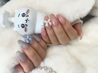 ネイル LovesLaughs下上津役店所属・くろせ れいのネイルデザイン